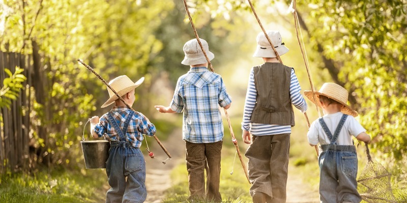 kids fishing